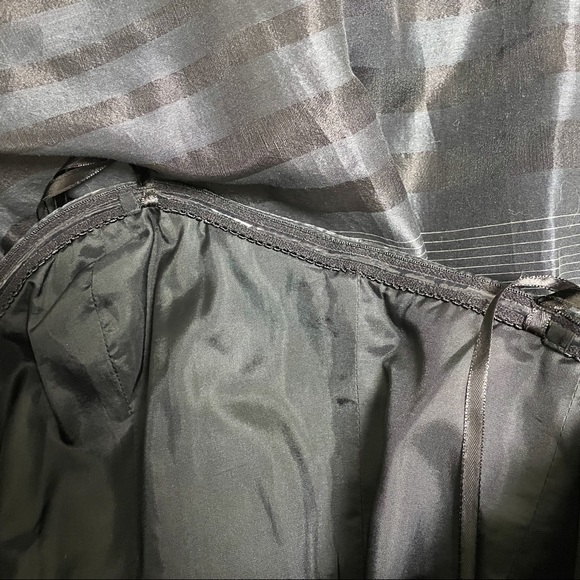 BCBGMAXAZRIA Strapless Sweetheart Neckline Striped - Picture 7 of 8